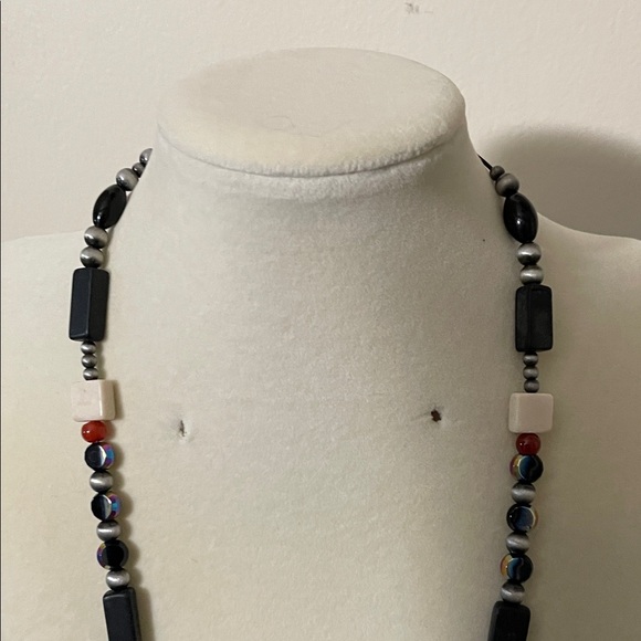 Hand Crafted Black and Red Artistic Necklace - Picture 8 of 10